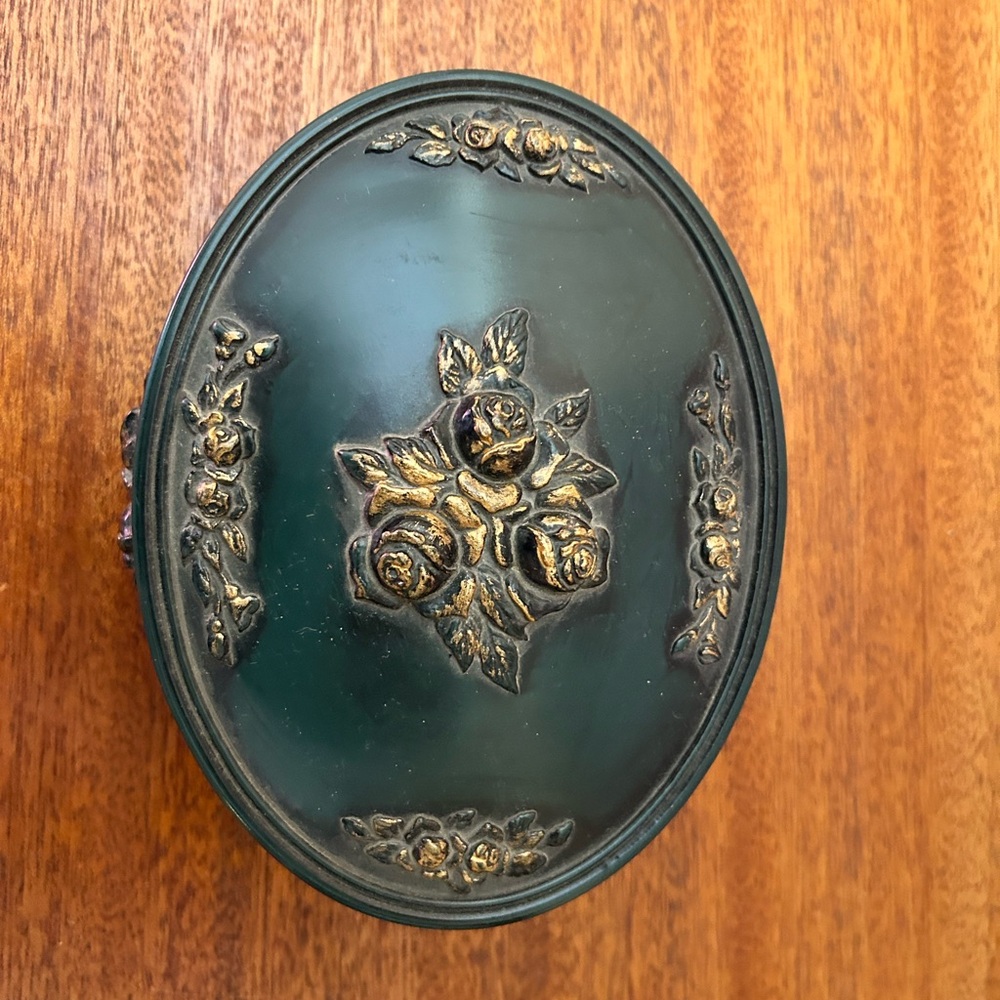 VINTAGE Ornate RARE FLOWER DESIGN JEWELRY BOX - Picture 6 of 6